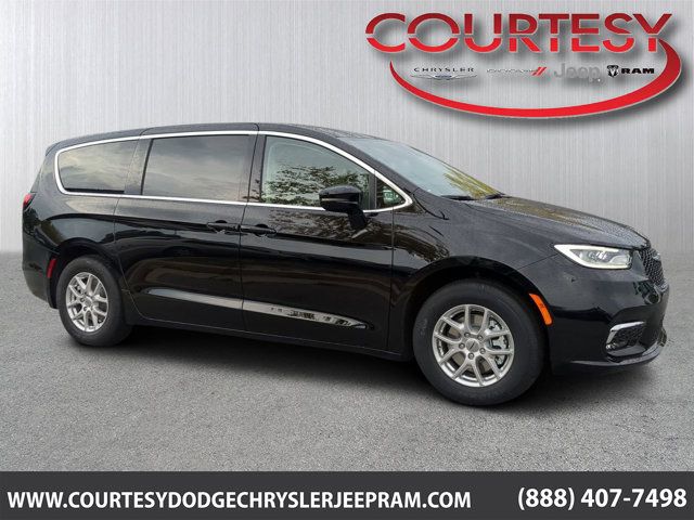 2024 Chrysler Pacifica Touring-L