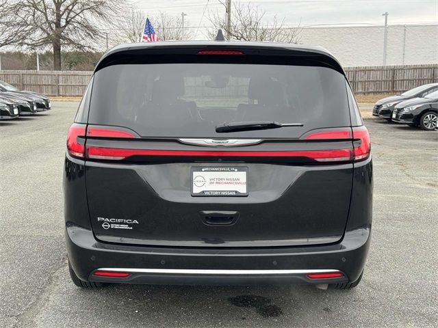 2024 Chrysler Pacifica Touring-L