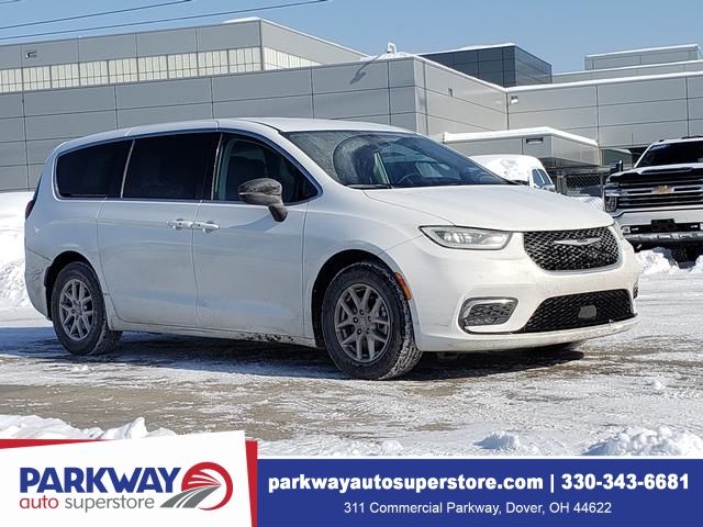 2024 Chrysler Pacifica Touring-L