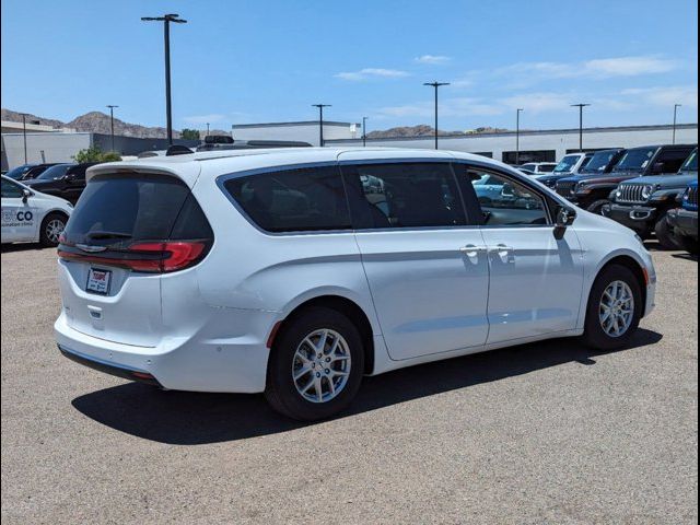 2024 Chrysler Pacifica Touring-L