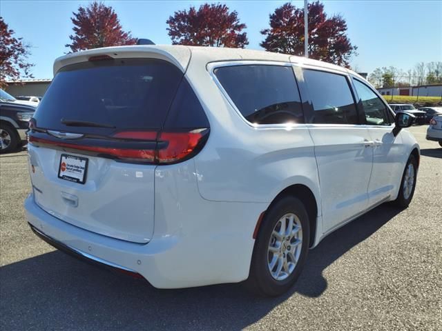 2024 Chrysler Pacifica Touring-L