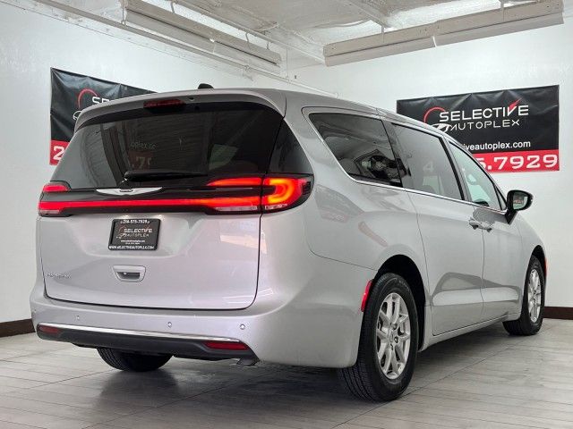 2024 Chrysler Pacifica Touring-L