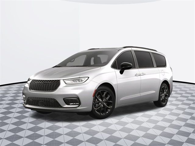 2024 Chrysler Pacifica Touring-L