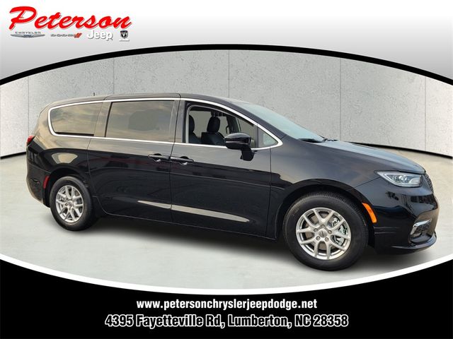 2024 Chrysler Pacifica Touring-L