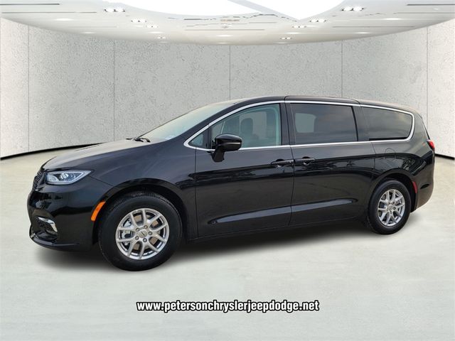 2024 Chrysler Pacifica Touring-L