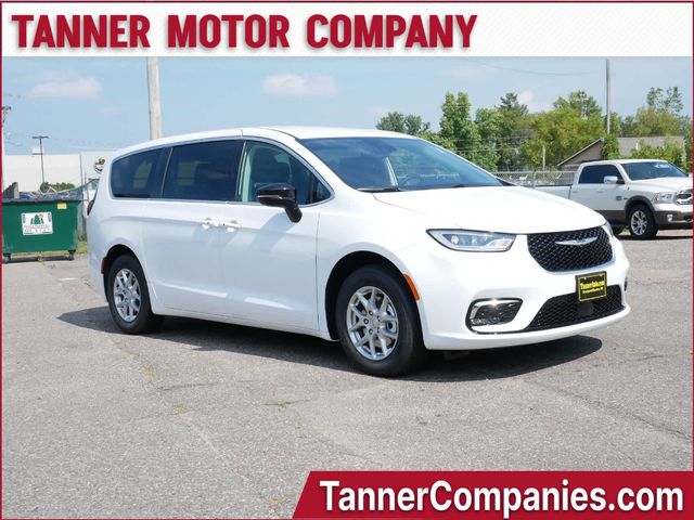 2024 Chrysler Pacifica Touring-L