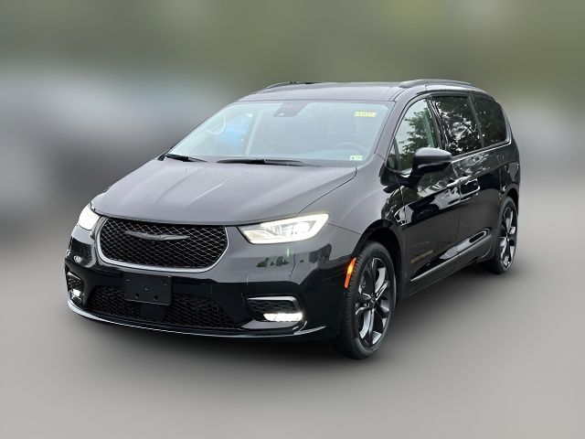 2024 Chrysler Pacifica Touring-L