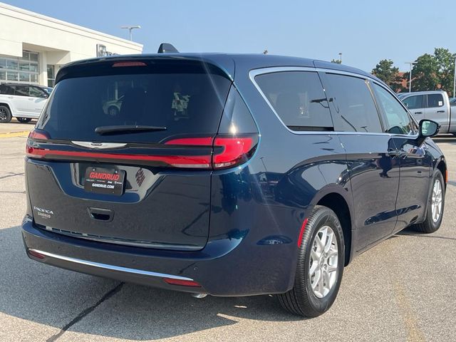 2024 Chrysler Pacifica Touring-L