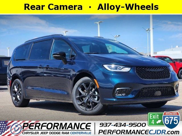 2024 Chrysler Pacifica Touring-L