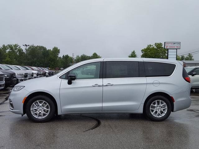 2024 Chrysler Pacifica Touring-L