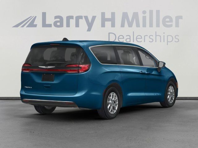 2024 Chrysler Pacifica Touring-L