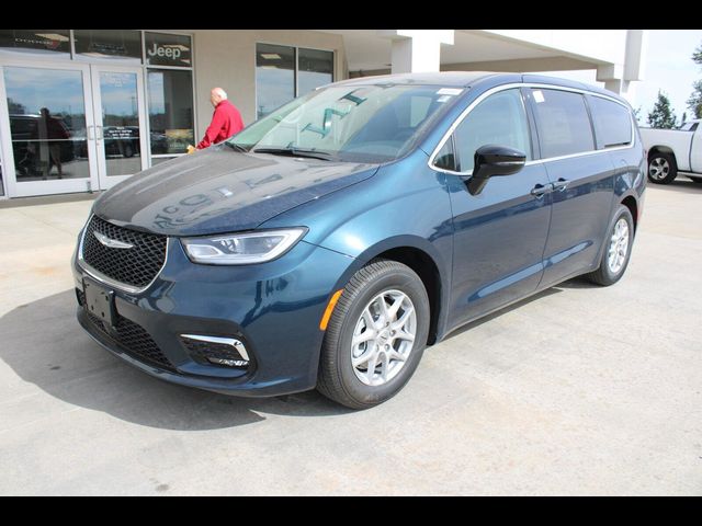 2024 Chrysler Pacifica Touring-L