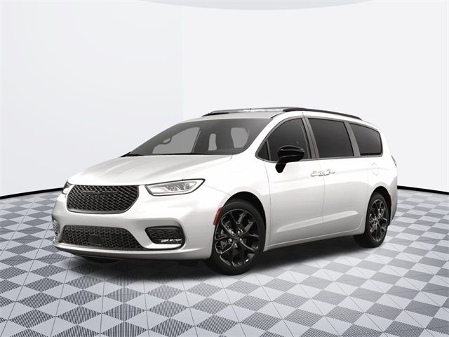 2024 Chrysler Pacifica Touring-L