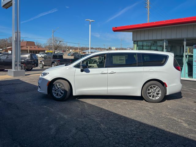 2024 Chrysler Pacifica Touring-L