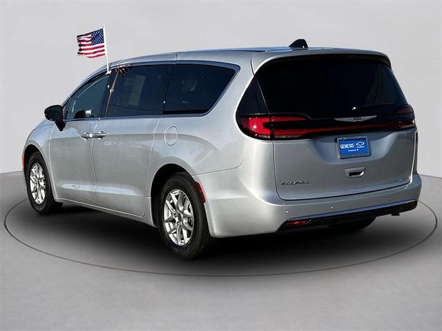 2024 Chrysler Pacifica Touring-L