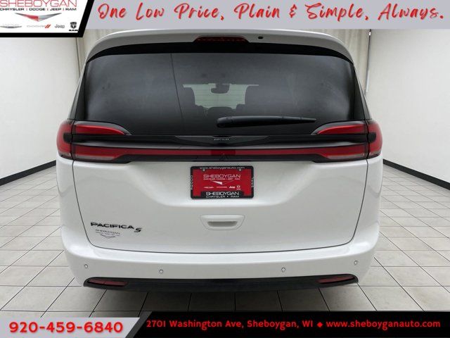 2024 Chrysler Pacifica Touring-L