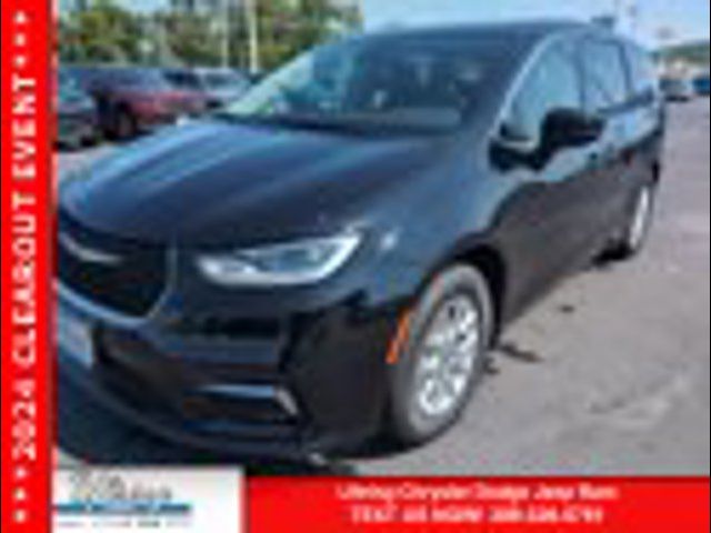 2024 Chrysler Pacifica Touring-L