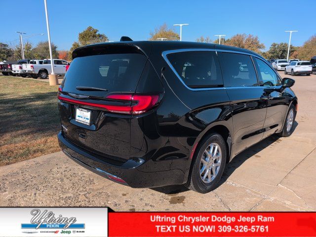 2024 Chrysler Pacifica Touring-L