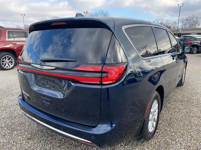 2024 Chrysler Pacifica Touring-L