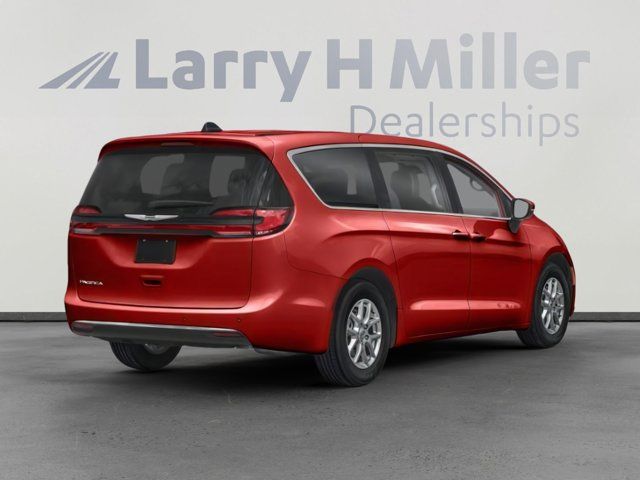 2024 Chrysler Pacifica Touring-L