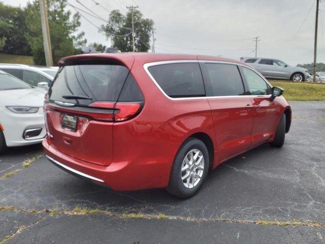 2024 Chrysler Pacifica Touring-L