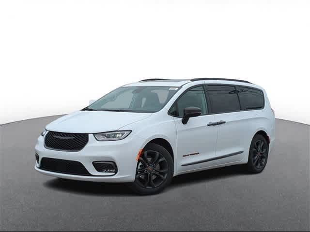 2024 Chrysler Pacifica Touring-L