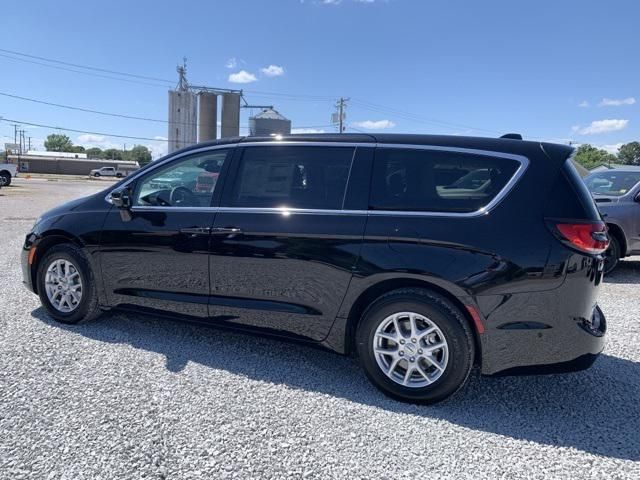 2024 Chrysler Pacifica Touring-L