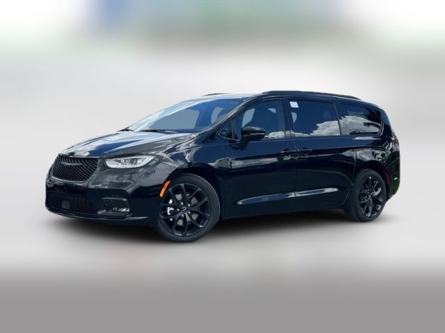 2024 Chrysler Pacifica Touring-L