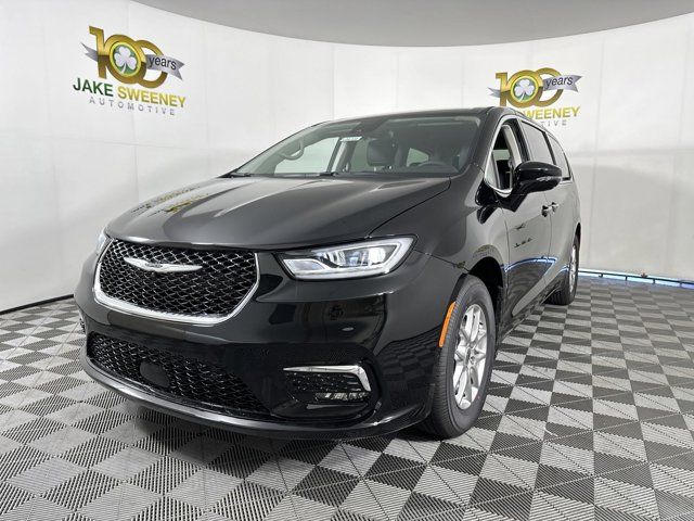 2024 Chrysler Pacifica Touring-L