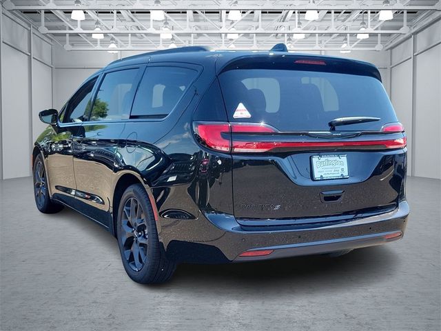 2024 Chrysler Pacifica Touring-L