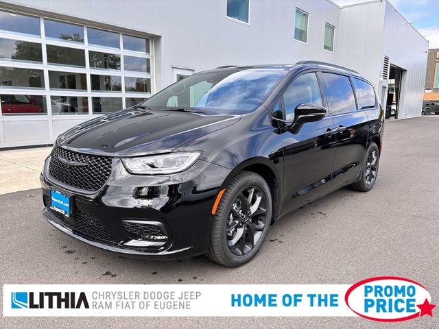 2024 Chrysler Pacifica Touring-L