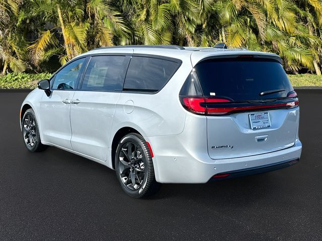 2024 Chrysler Pacifica Touring-L