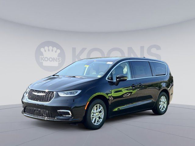 2024 Chrysler Pacifica Touring-L