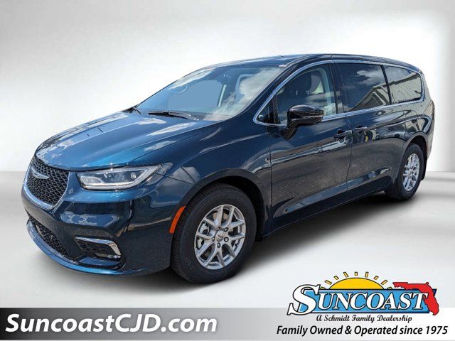 2024 Chrysler Pacifica Touring-L