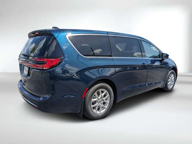 2024 Chrysler Pacifica Touring-L