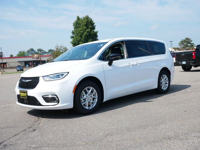 2024 Chrysler Pacifica Touring-L