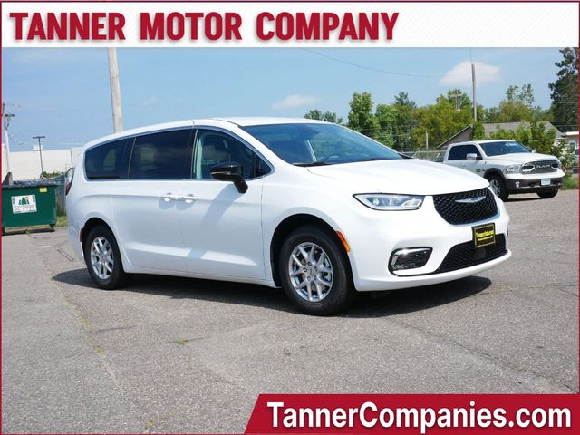 2024 Chrysler Pacifica Touring-L