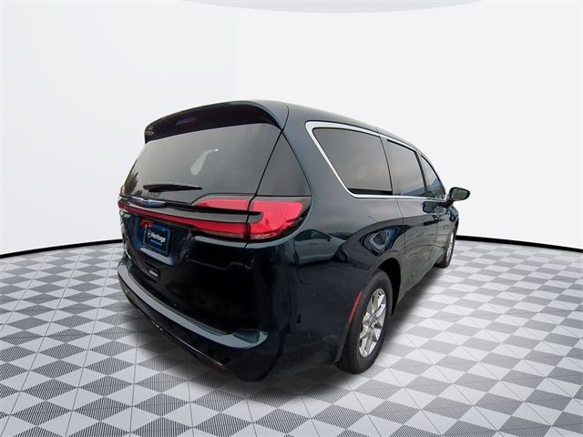 2024 Chrysler Pacifica Touring-L