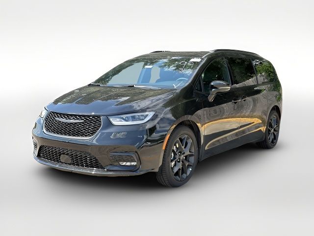 2024 Chrysler Pacifica Touring-L