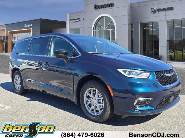 2024 Chrysler Pacifica Touring-L