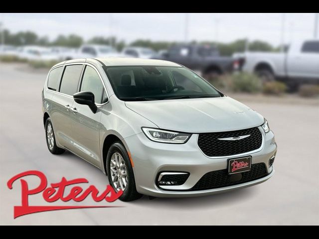 2024 Chrysler Pacifica Touring-L