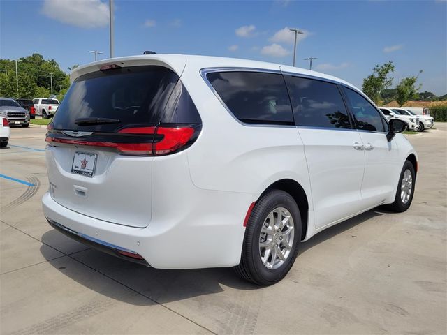 2024 Chrysler Pacifica Touring-L