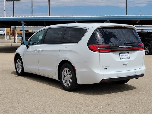 2024 Chrysler Pacifica Touring-L