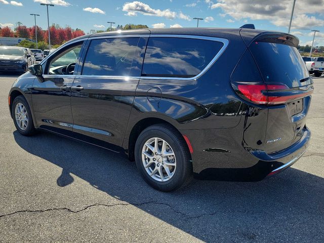 2024 Chrysler Pacifica Touring-L