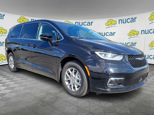 2024 Chrysler Pacifica Touring-L