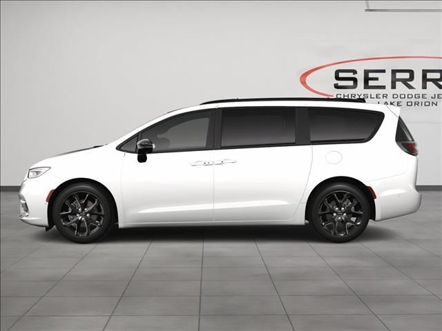 2024 Chrysler Pacifica Touring-L