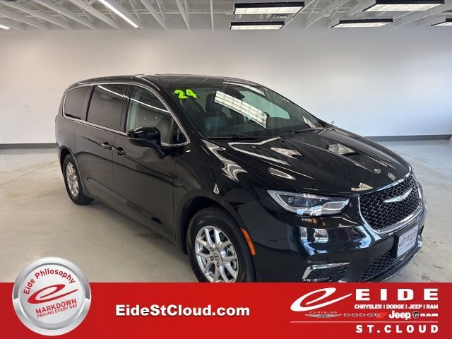 2024 Chrysler Pacifica Touring-L