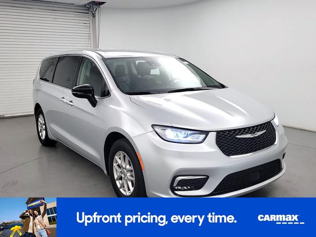 2024 Chrysler Pacifica Touring-L