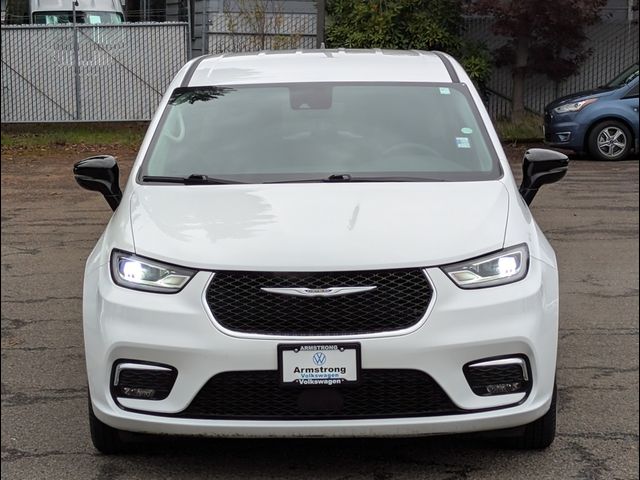 2024 Chrysler Pacifica Touring-L