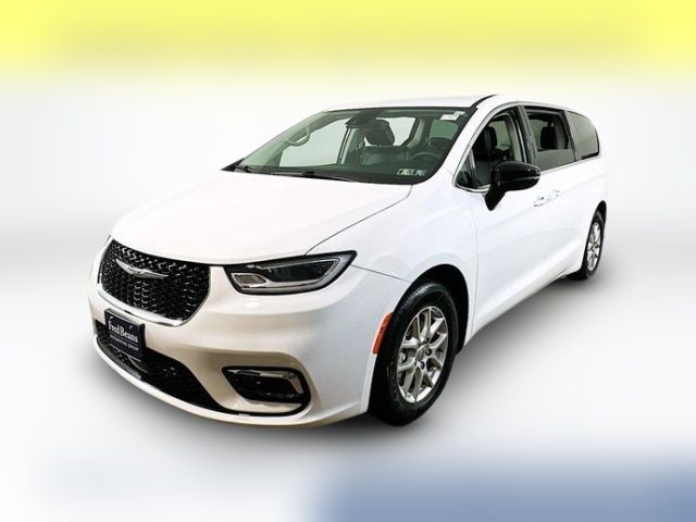 2024 Chrysler Pacifica Touring-L